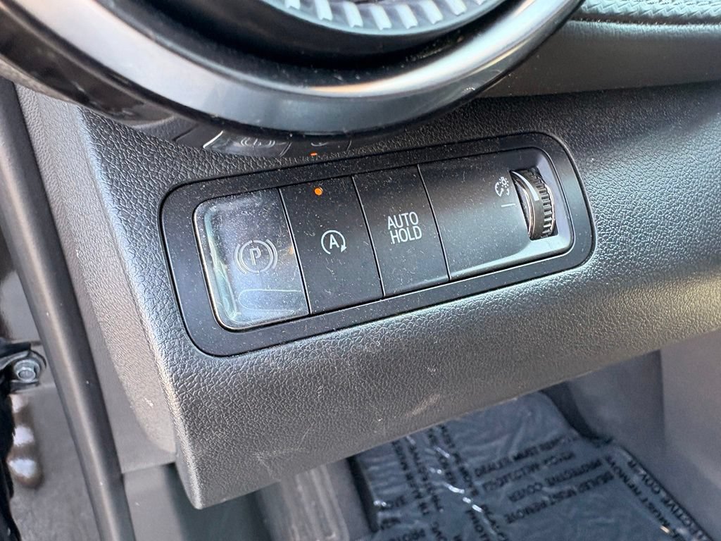 Used 2025 Chevrolet Equinox LT FWD image 13