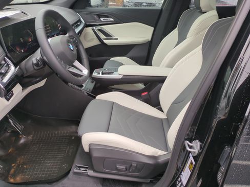 Used 2026 BMW X1 xDrive28i w/ Technology Package AWD/4WD image 15