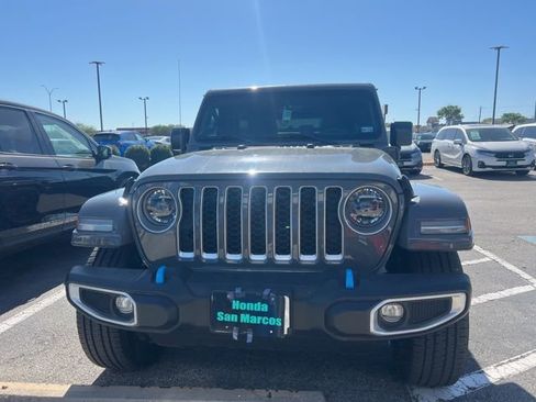 Used 2023 Jeep Wrangler Unlimited Sahara w/ Cold Weather Group image 4