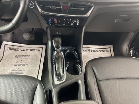 Used 2024 Buick Encore GX Sport Touring image 17