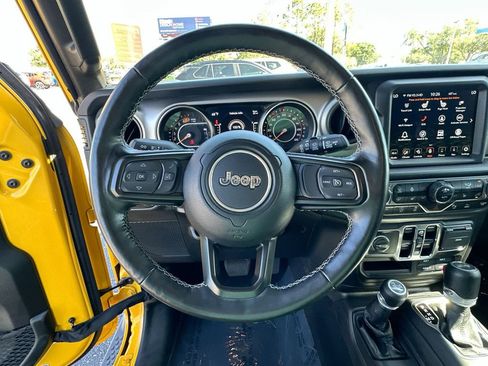 Used 2021 Jeep Wrangler Unlimited Sport AWD/4WD image 11