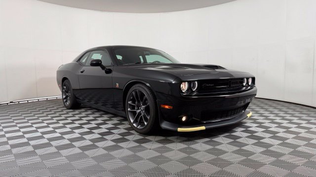 Used 2023 Dodge Challenger R/T Scat Pack RWD image 1