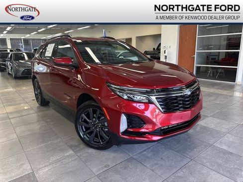 Used 2023 Chevrolet Equinox RS AWD/4WD image 1
