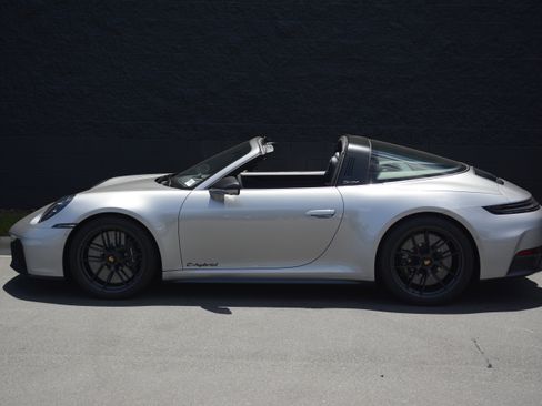 Used 2026 Porsche 911 Targa 4 GTS AWD/4WD image 2