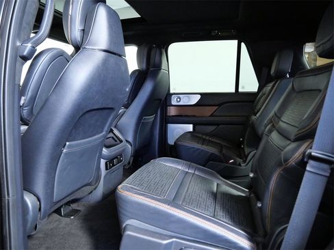 Certified 2024 Lincoln Navigator Black Label image 14