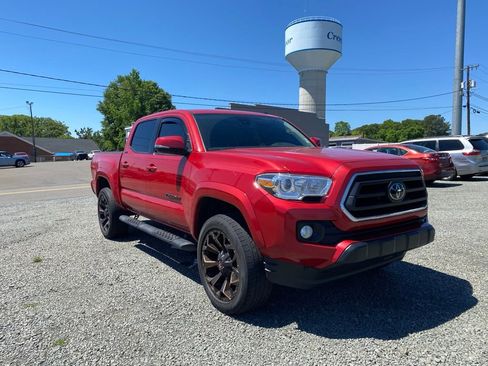 Used 2022 Toyota Tacoma SR5 w/ Technology Package RWD image 1