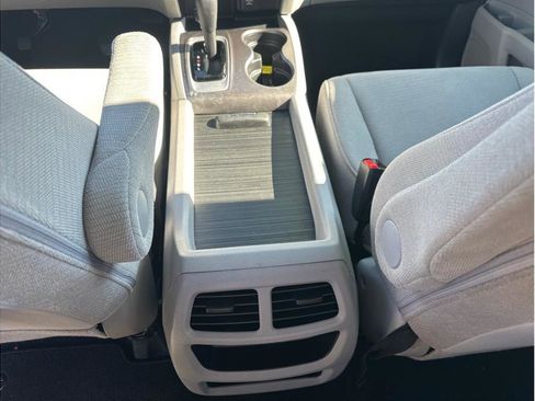 Used 2018 Honda Pilot LX image 18