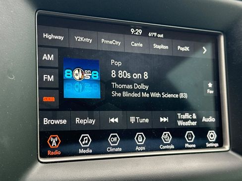 Used 2018 Jeep Grand Cherokee Limited image 26