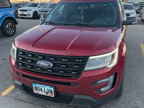 Used 2017 Ford Explorer Sport w/ Equipment Group 401A image 6