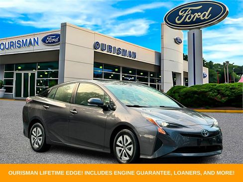 Used 2016 Toyota Prius Two FWD image 1