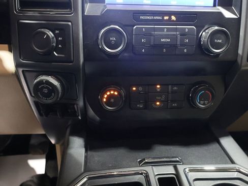 Used 2019 Ford F150 XLT w/ Equipment Group 301A Mid image 29