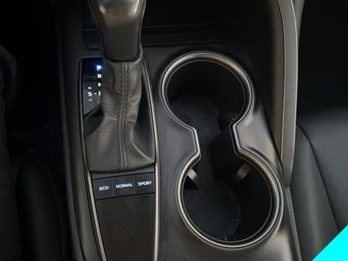 Used 2024 Toyota Camry SE image 26