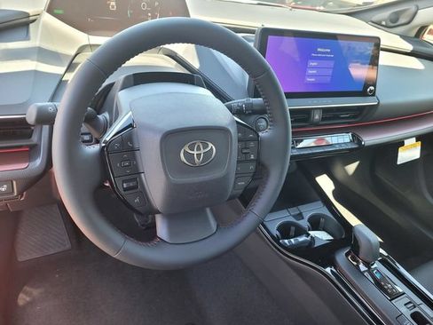 New 2026 Toyota Prius Plug-In Hybrid FWD image 6