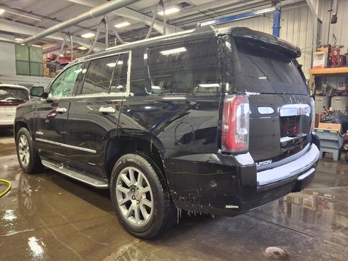 Used 2016 GMC Yukon Denali image 4