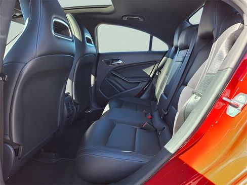 Used 2019 Mercedes-Benz CLA 250 image 10