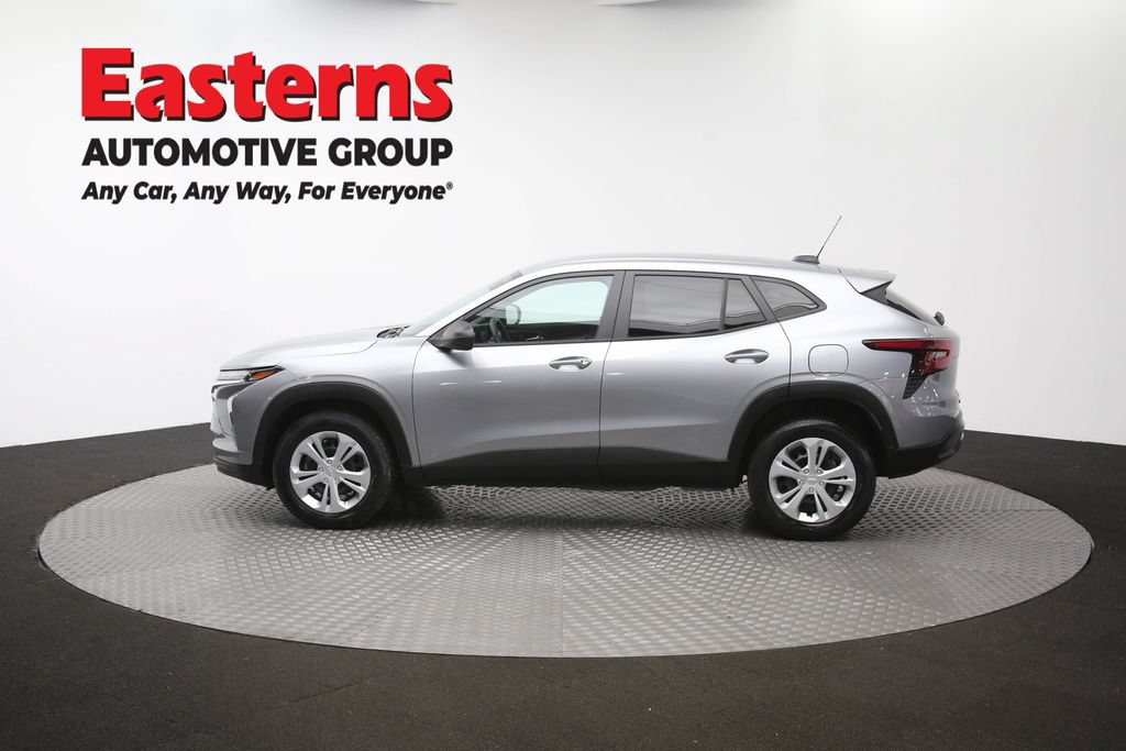 Used 2024 Chevrolet Trax LS FWD image 60