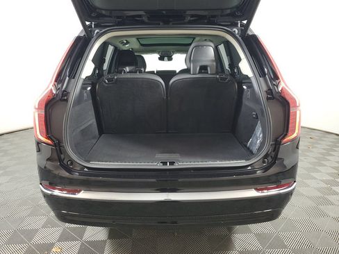 Used 2026 Volvo XC90 B6 Ultra AWD/4WD image 11