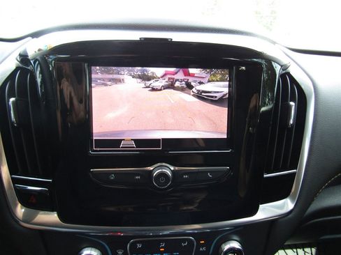 Used 2020 Chevrolet Traverse LS w/ LPO, Blackout Package FWD image 31