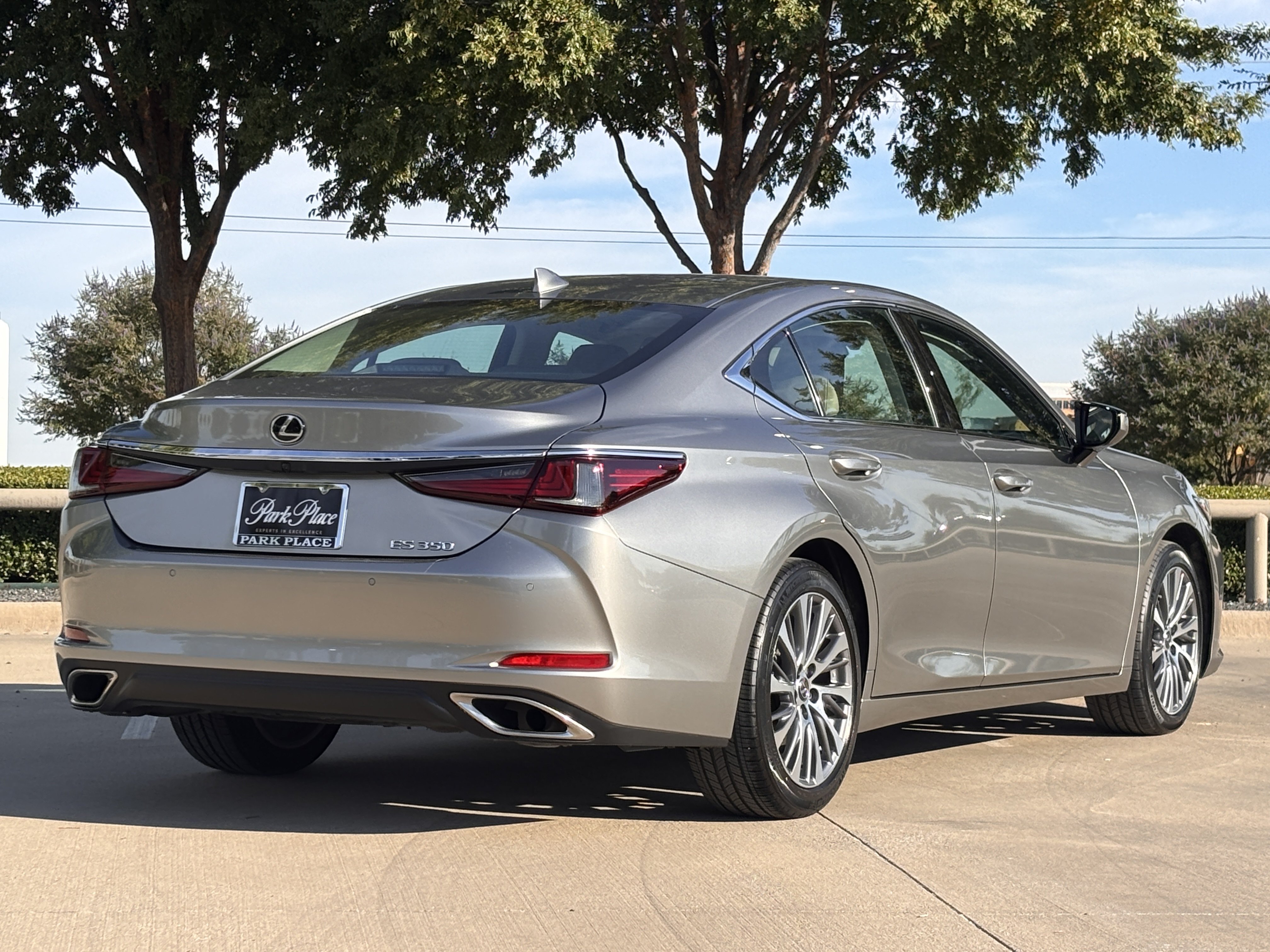 Certified 2020 Lexus ES 350 w/ Premium Package FWD image 5