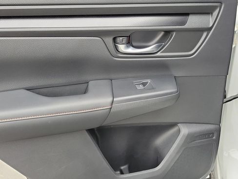 Certified 2025 Honda CR-V Sport image 16