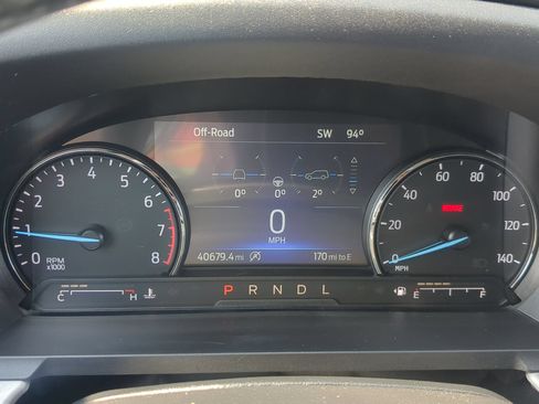 Used 2024 Ford Explorer XLT w/ Equipment Group 202A RWD image 14