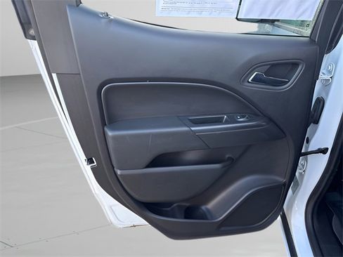 Used 2019 Chevrolet Colorado LT image 16