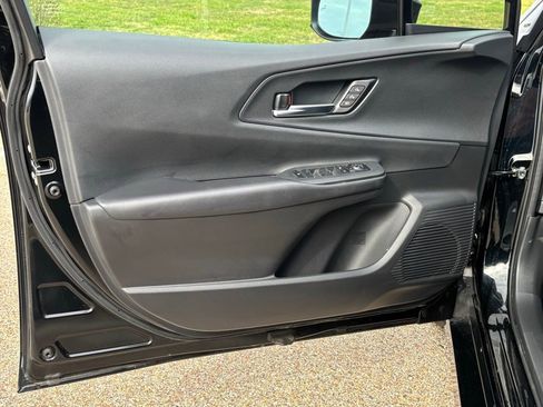 Used 2024 Toyota Prius Prime Premium image 29