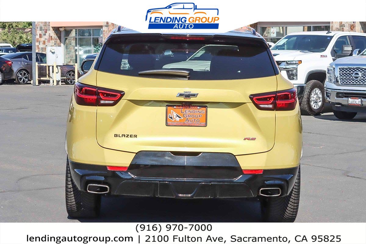 Used 2023 Chevrolet Blazer RS w/ Driver Confidence II Package FWD image 3