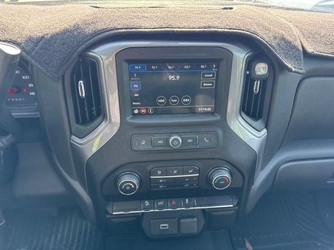 Used 2019 Chevrolet Silverado 1500 Custom Trail Boss w/ Custom Convenience Package AWD/4WD image 13