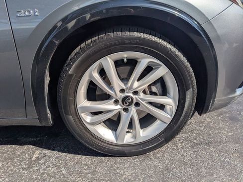 Used 2018 INFINITI QX30 image 26