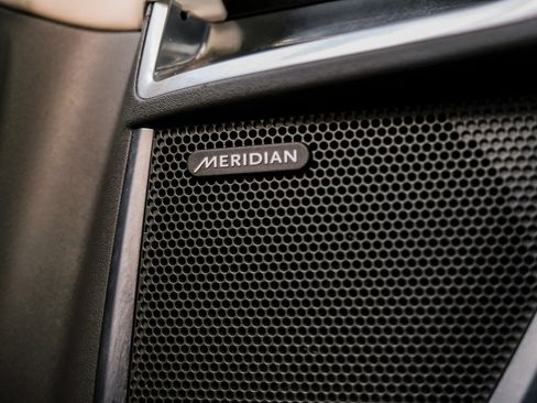 Used 2019 Jaguar E-PACE S image 46