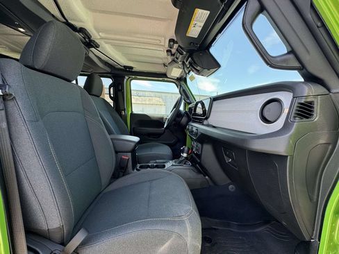 Used 2026 Jeep Wrangler Unlimited Sport AWD/4WD image 14
