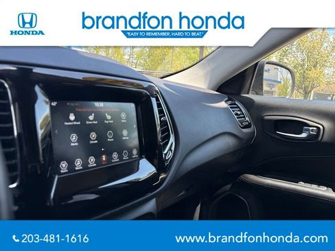Used 2021 Jeep Compass Latitude AWD/4WD image 8