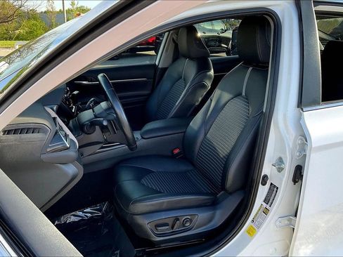 Used 2023 Toyota Camry SE image 26