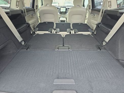 New 2026 Volvo XC90 B6 Ultra image 22