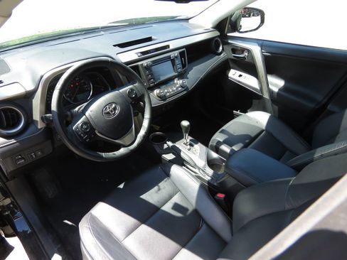 Used 2015 Toyota RAV4 Limited AWD/4WD image 11