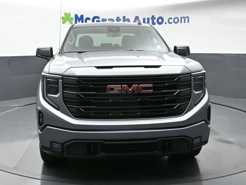 New 2025 GMC Sierra 1500 Elevation image 4
