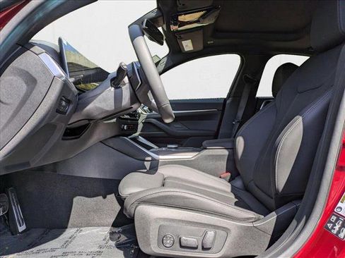 Used 2025 BMW 430i xDrive w/ M Sport Package image 4