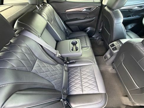 Used 2023 Buick Envision Avenir FWD image 11