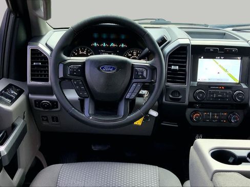 Used 2018 Ford F150 XLT w/ Equipment Group 302A Luxury RWD image 5