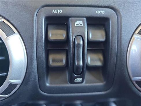 Used 2016 Jeep Wrangler Unlimited Rubicon AWD/4WD image 26