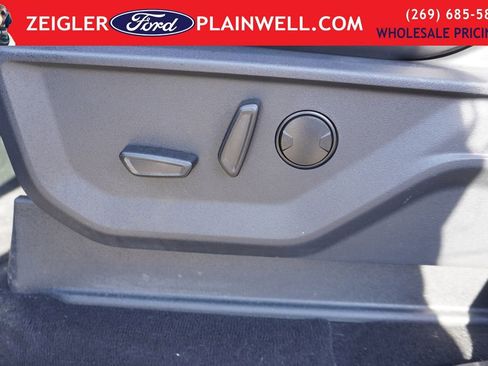 Used 2025 Ford Expedition Max Platinum image 24