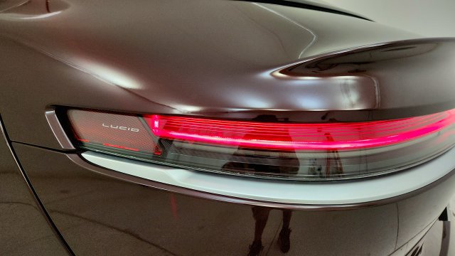 Used 2024 Lucid Air Pure RWD image 25