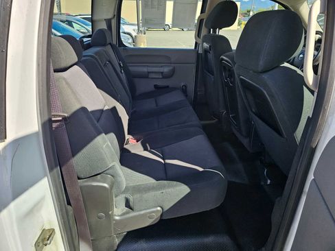 Used 2013 Chevrolet Silverado 2500 W/T image 12