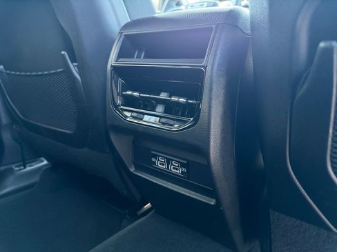 Used 2024 Jeep Grand Cherokee Laredo X AWD/4WD image 15