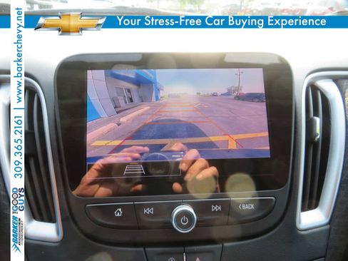 Used 2024 Chevrolet Malibu LT image 21