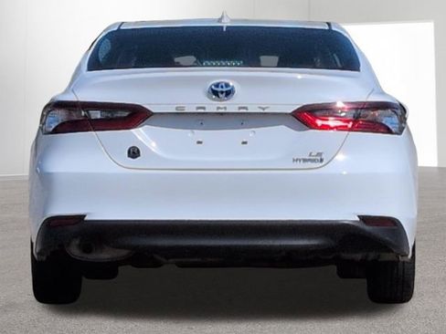 Used 2023 Toyota Camry LE image 6