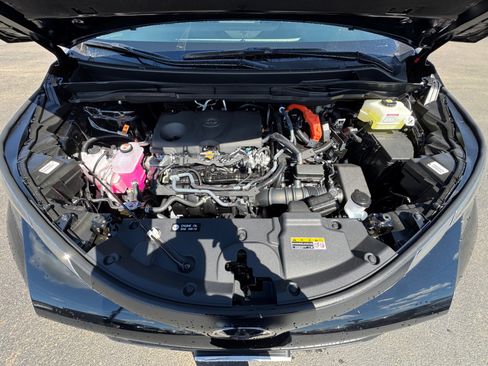New 2026 Toyota Sienna XLE AWD/4WD image 33