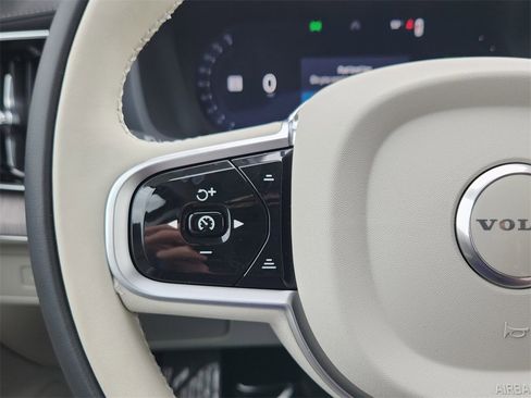 New 2026 Volvo XC90 T8 Ultra w/ Protection Package image 16