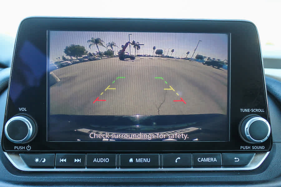Used 2025 Nissan Rogue SV FWD image 23